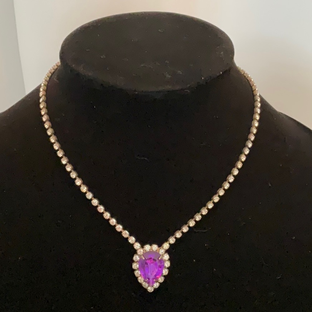NWT Vintage Rhinestone Purple Faceted Pear Pendant Silver Necklace